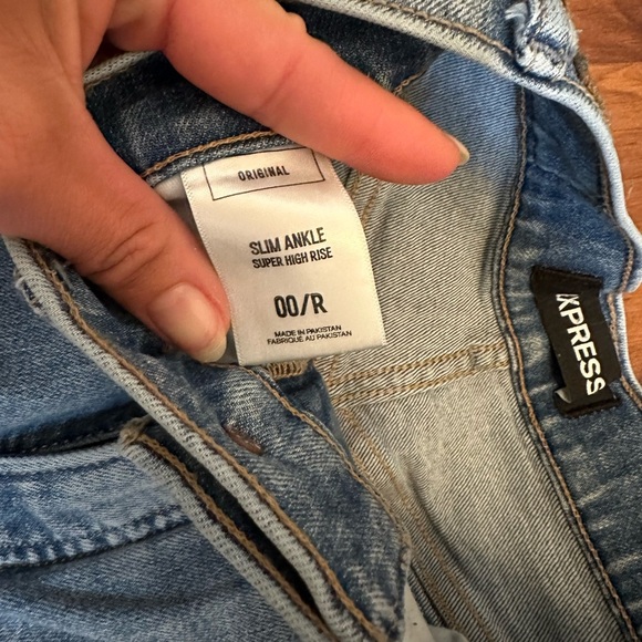 Express Jean - Picture 3 of 3